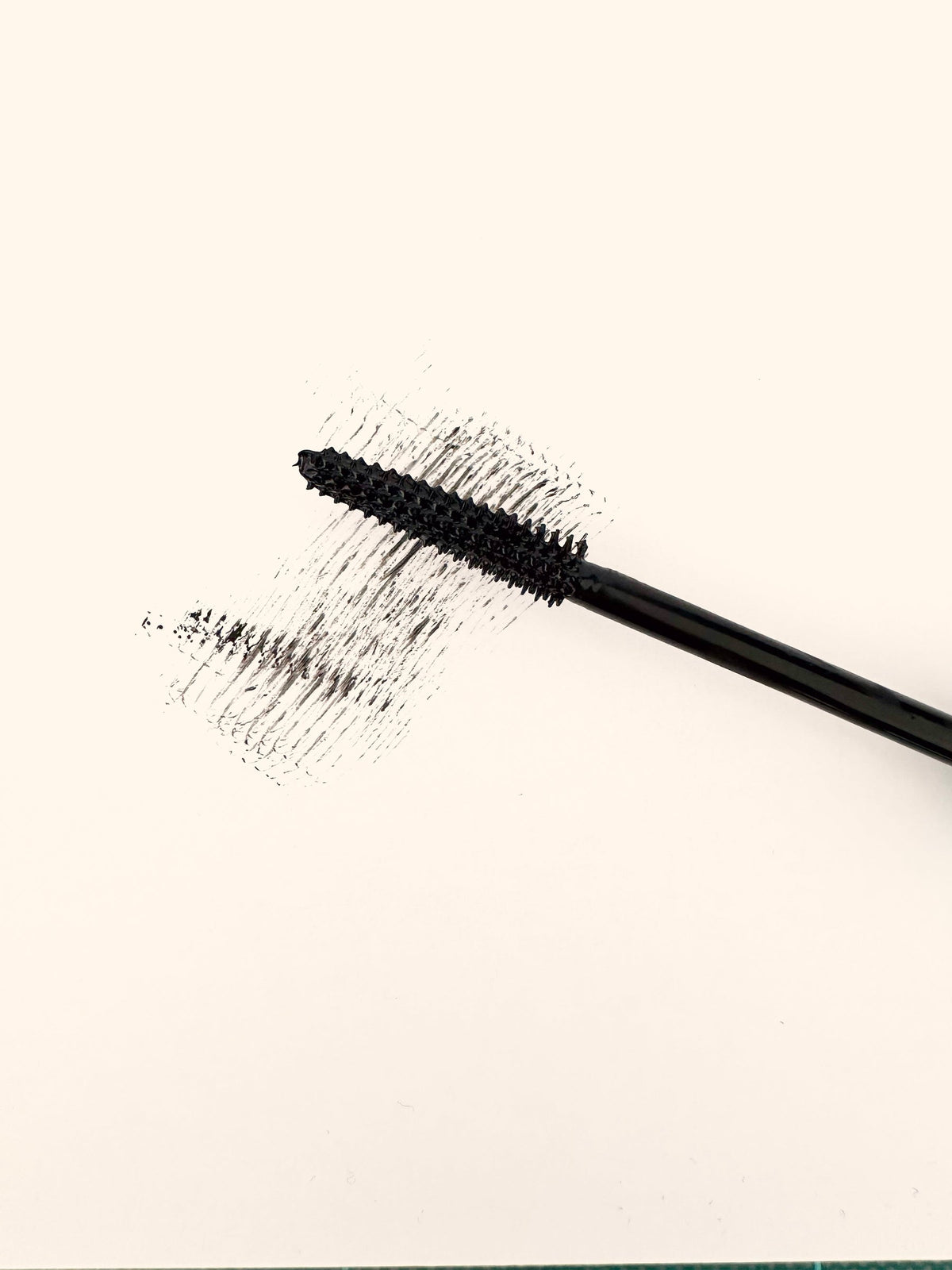 Vegan Mascara Black Definition